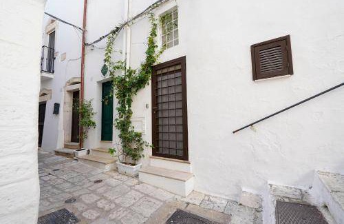 Ostuni Historic Centre Apartment | Cozy 30 m² Apartment for Up to 4 Guests