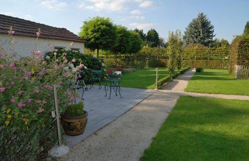 Fleurus Bed & Breakfast | Comfortable Bed and Breakfast for 5 with Pet-Friendly Perks