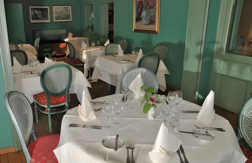 Fleurus Bed & Breakfast | Comfortable Bed and Breakfast for 5 with Pet-Friendly Perks