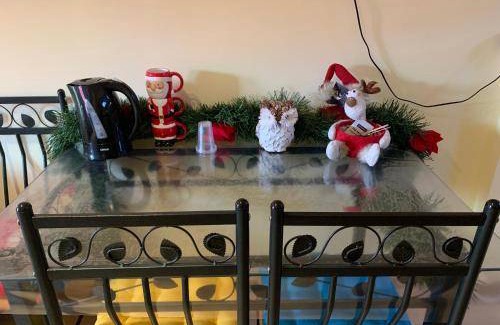Sainte-Menehould Bed & Breakfast | Inviting Bed and Breakfast with Kitchen for 3 Guests