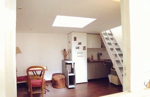 Cachan Apartment | Cozy Duplex Studio for Two, Just 30 Minutes from Paris