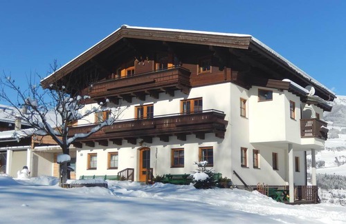 Mittersill Hotel | Exceptional 30 m² Hotel with Kitchen & Breakfast for Families
