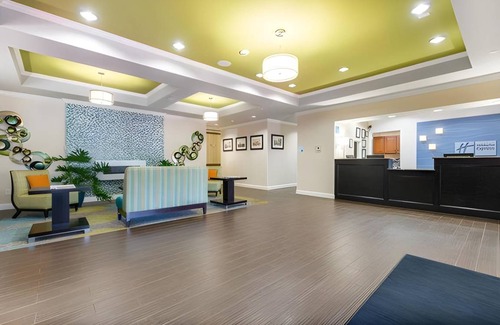 LaGrange Hotel | Elegant 5-Star Hotel with Pool and Spa for Your Getaway