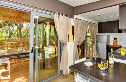 Roccamare House | Cozy 2-Bedroom House with Kitchen for Up to 6 Guests