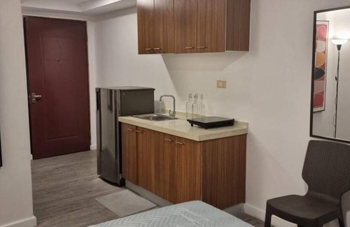 Ortigas Center House | Cozy 5-Star Retreat with Pool for Up to 3 Guests