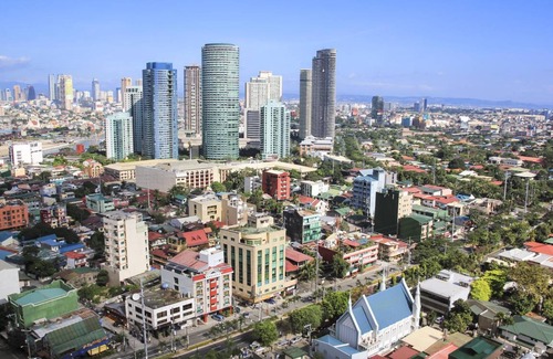 Ortigas Center House | Cozy 5-Star Retreat with Pool for Up to 3 Guests