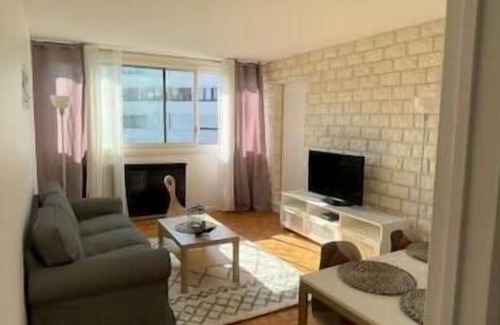 Cergy Apartment | Bright Grand Apartment Near Paris with Spa & Hot Tub