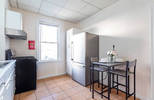 Hackensack River Waterfront Bed & Breakfast | 30-Min to NYC: 2BR Apt, Pets Welcome