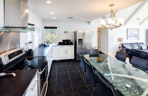 Sea Palm Village House | Prime Beachfront Escape with Heated Pool & Spa