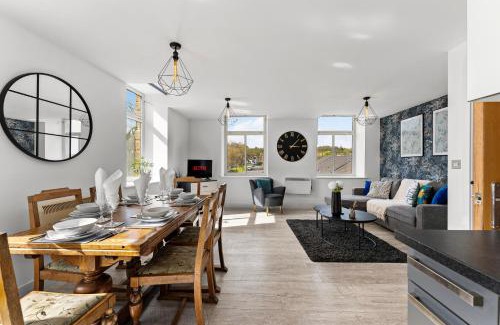 Healey Lane Apartment | Family-Friendly Executive Apartment in Dewsbury for 6