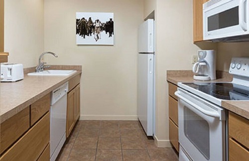 Bend Resort | Endless Sunshine and Top-Rated Amenities Await You!