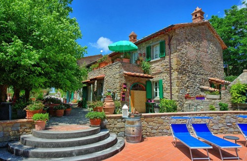 San Pietro a Cegliolo Villa | Spacious 7-Bedroom Villa with Private Pool for Families