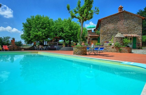 San Pietro a Cegliolo Villa | Spacious 7-Bedroom Villa with Private Pool for Families