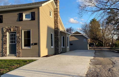 Lexington Apartment | Downtown Lexington Studio: Top-Rated Stay with Breakfast