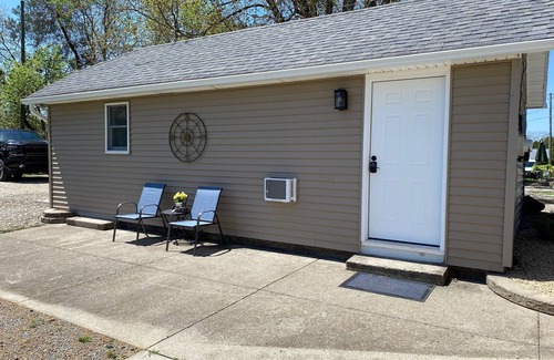 Lexington Apartment | Downtown Lexington Studio: Top-Rated Stay with Breakfast