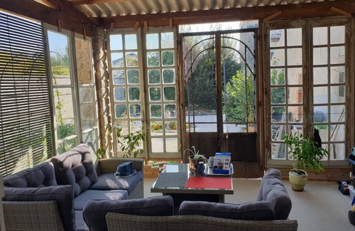 Chateauponsac House | Explore a Historic 300-Year-Old Chateau with Breakfast