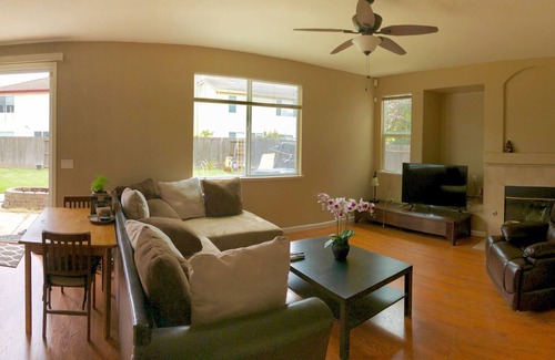 Modesto House | Spacious Quiet House with Ocean View in Modesto - Rated 9/10