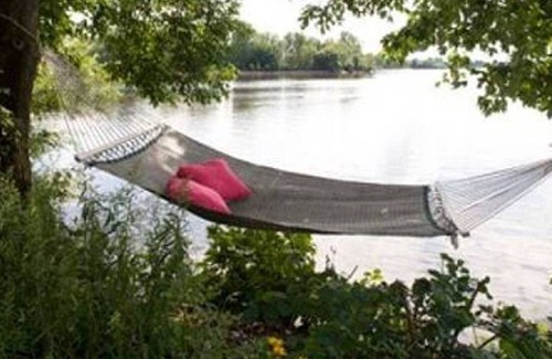 Pincourt Apartment | 300742 Au Bord de Leau 15 min Aeroport Montreal Lakefront Apart
