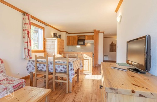 Aussois Apartment | Guest Rated: Perfect Getaway with Spa and Fitness Near Slopes