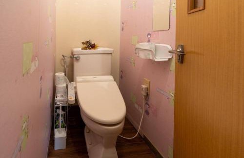 Sakura Apartment | Cozy 2DK Room Near Keisei Sakura Station - Perfect for Families