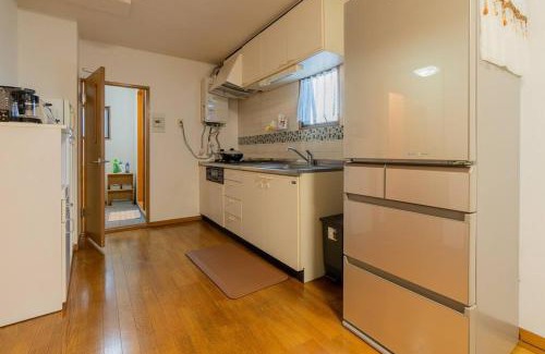 Sakura Apartment | Cozy 2DK Room Near Keisei Sakura Station - Perfect for Families