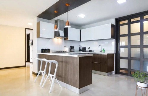 El Castillo Apartment | Modern Retreat with Pool in Exclusive El Poblado Area
