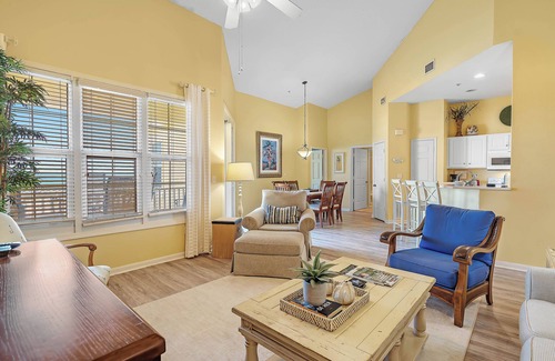 Fort Morgan Condo | Beachfront Bliss: 2BR Condo with Ocean View & Pool