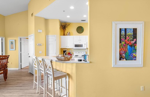 Fort Morgan Condo | Beachfront Bliss: 2BR Condo with Ocean View & Pool