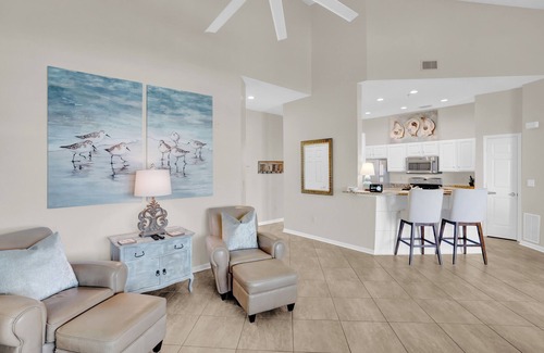Fort Morgan Condo | Beach Getaway: Beautiful 2BR Condo with Ocean View & Spa