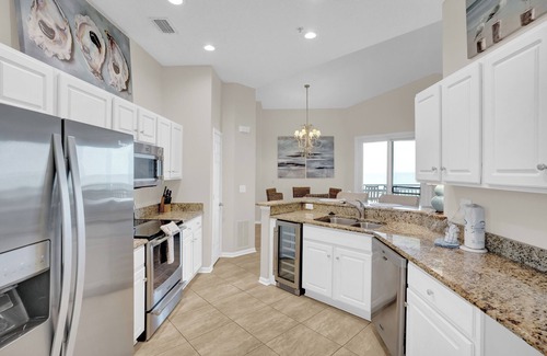 Fort Morgan Condo | Beach Getaway: Beautiful 2BR Condo with Ocean View & Spa