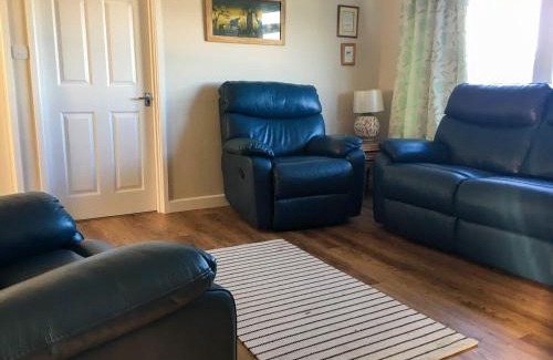 Dartmouth House | Family-Friendly Getaway at 306 Norton Park