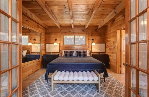 Big Canoe House | 307 m² House ∙ 4 bedrooms ∙ 12 guests