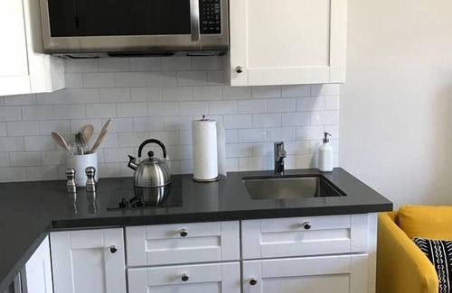 Downtown San Jose Apartment | Immaculate Studio in San Pedro Square, Rated 10/10!