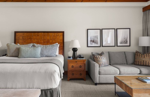 Stowe Area Cabin | Cozy Studio with Spruce Peak Views & Spa Amenities