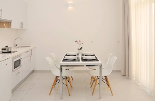 Santa Cruz de Tenerife Apartment | Inviting Open Spaces: Child-Friendly Hotel with 9.4 Rating
