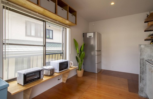 Matsubara House | Family-Friendly Retreat with Spa and Hot Tub Near Nanba