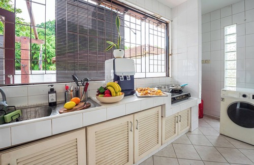 Malaysian Police Training Centre Villa | Ideal 5BR Retreat with Private Pool in KL