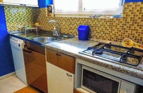 Cannobio Apartment | Sunny 3½-Room Apartment with Balcony and Lake View