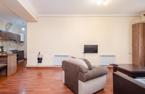Kentron Apartment | Modern Apartment with Ararat Mountain View in City Center