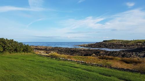 Newton Stewart House | Pet Friendly Retreat at 31 Laigh Isle - Rated 9.2/10