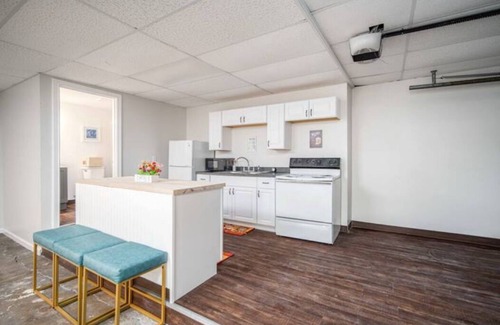 Miamisburg House | 310 Maple Ave - Garage Conversionn