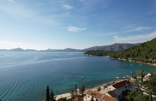 Slano Villa | 314 m² Villa ∙ 6 bedrooms ∙ 14 guests