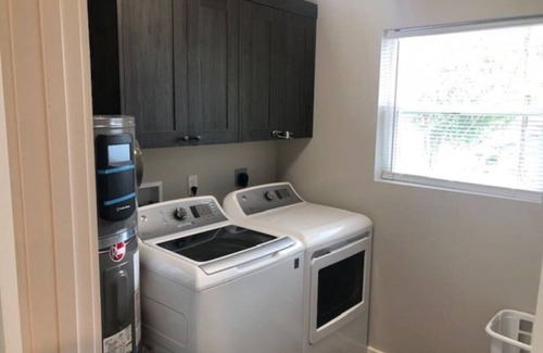 Longview Apartment | Modern Quality Apartment Near Dover with Family-Friendly Amenities