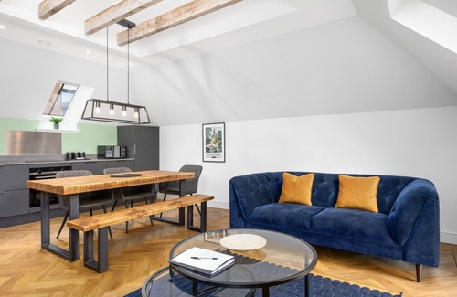 Dunfermline Apartment | Discover Family-Friendly Comfort at 316 Reid's Corner