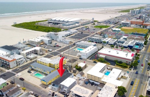 Wildwood Apartment | Seaside Retreat: Oceanfront Escape with Top Reviews