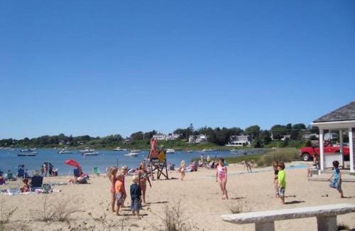 Chatham House | Ideal Family Retreat: 32 Bearses By Way, Chatham Cape Cod