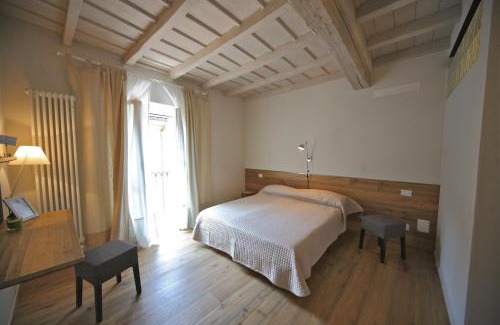 Pavia Bed & Breakfast | Inviting 32 BnB Camerecaffè: Pet-Friendly with Hot Tub