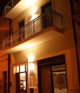 San Severo Bed & Breakfast | Cozy Bed and Breakfast for 3 Guests with Kitchen Access
