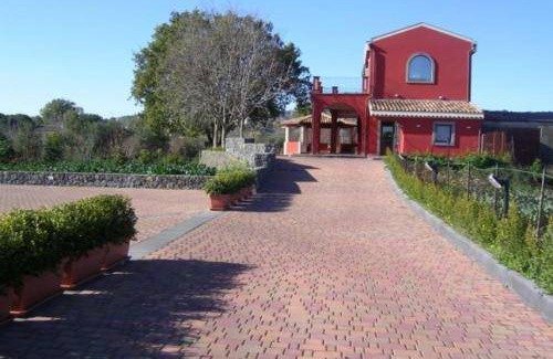 Aci Sant'Antonio Resort | Cozy Resort with Pool & Space for 4 Guests
