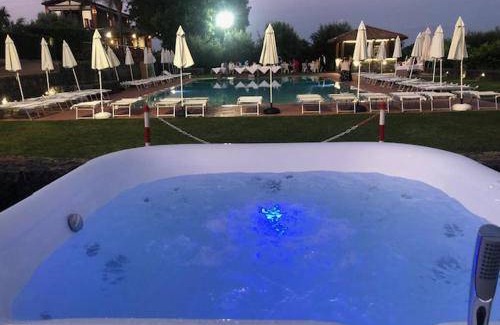 Aci Sant'Antonio Resort | Cozy Resort with Pool & Space for 4 Guests